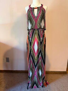 Women’s Pink Geometric Halter Maxi Dress